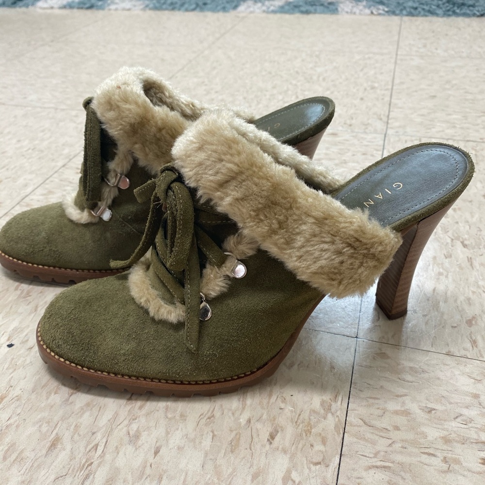 Gianni Bini woman’s size 9